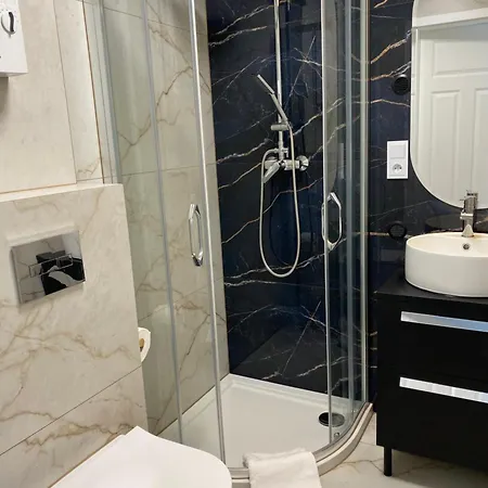 Apartament Dla Dwojga Kłodzko Esterno foto